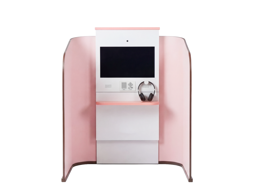 Mindenna Desk